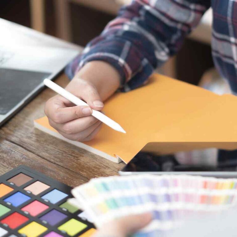 Graphic Design Trends 2023 Are Shaping the New Reality